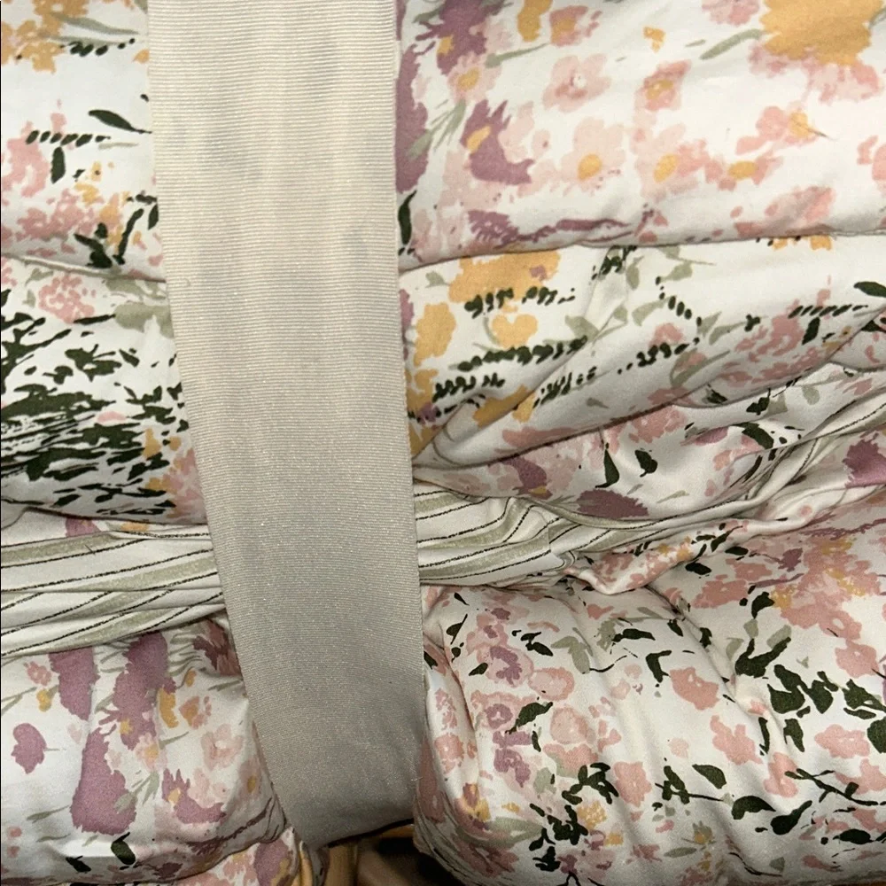 Studio McGee Twin/XL Reversible 2 Piece Comforter Set Pink/Green